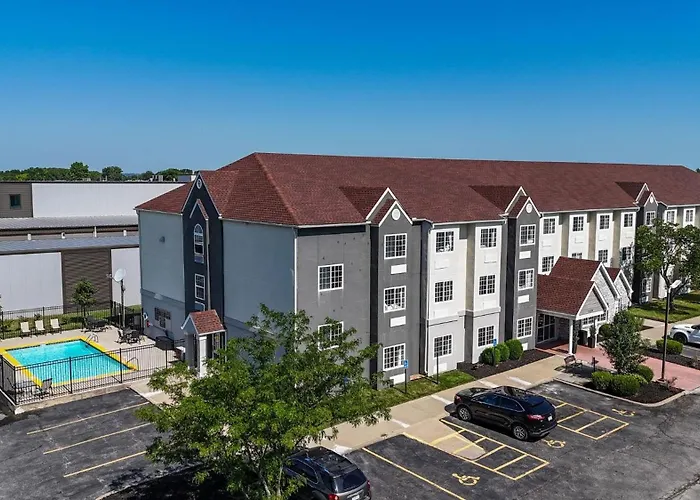 Sonesta Essential Hotels & Suites Kansas City Blue Springs
